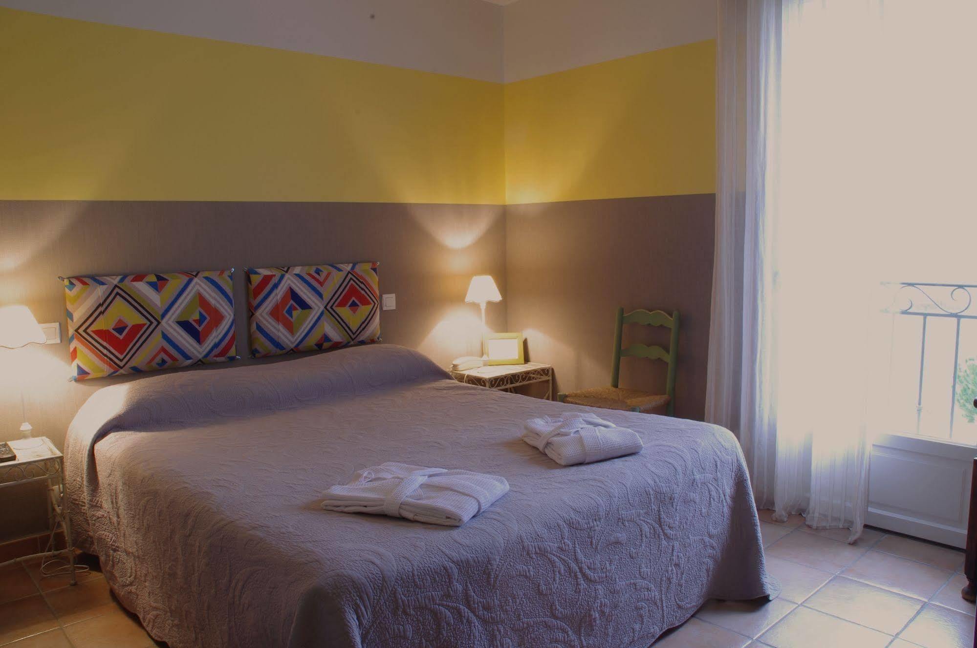 Hotel La Bastide D'Iris Vagnas Eksteriør bilde